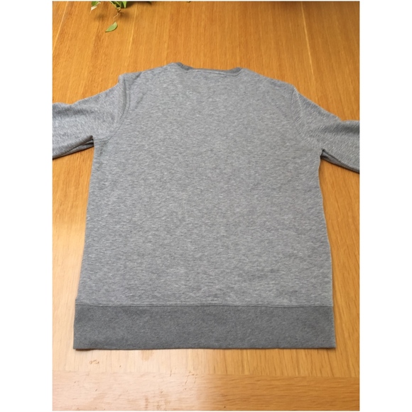 Banana Republic Quilted Gray Sweatshirt Medium - Picture 4 of 8